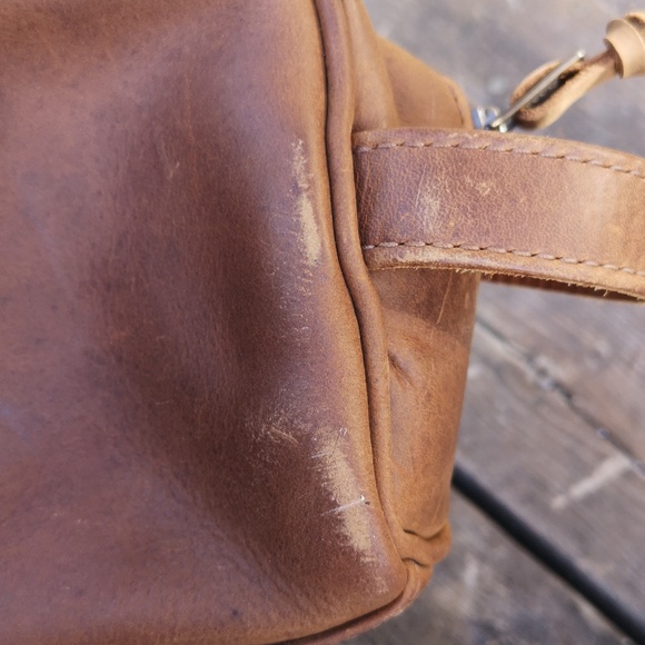 Kuero leather toiletry case - Picture 10 of 14